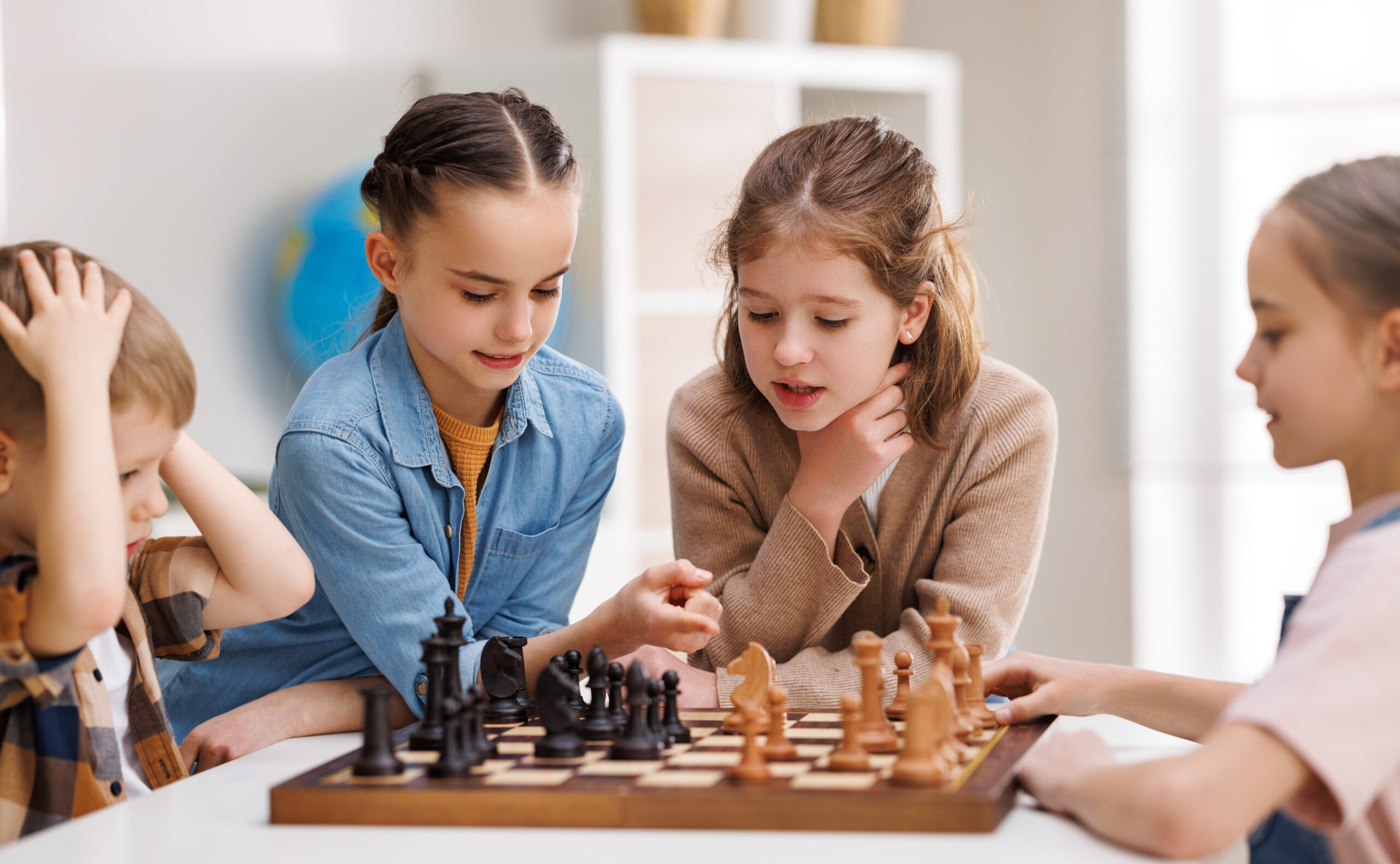 La educación en el pensamiento computacional: ¿cómo enseñar a los alumnos a pensar de manera algorítmica y lógica? 1 iStock 1401611683 scaled